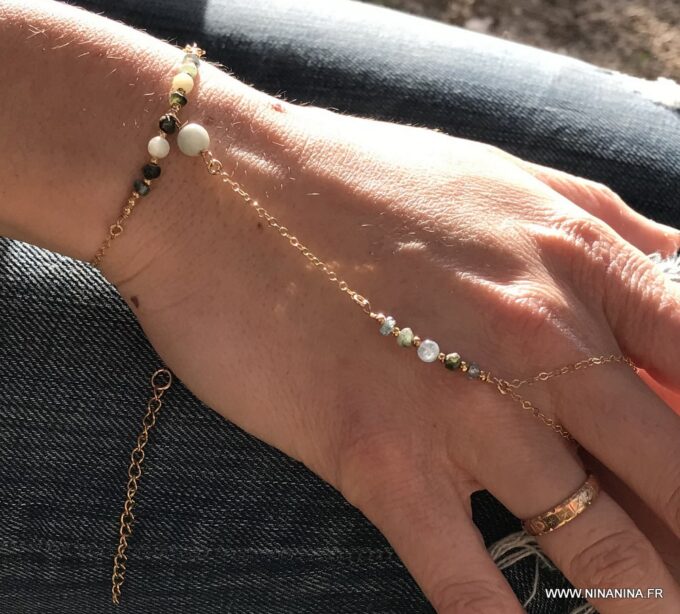 N6660s Chaine main plaqué or aiguemarine émeraude et zircon bleu - Bijoux Bracelets en ligne Ninanina