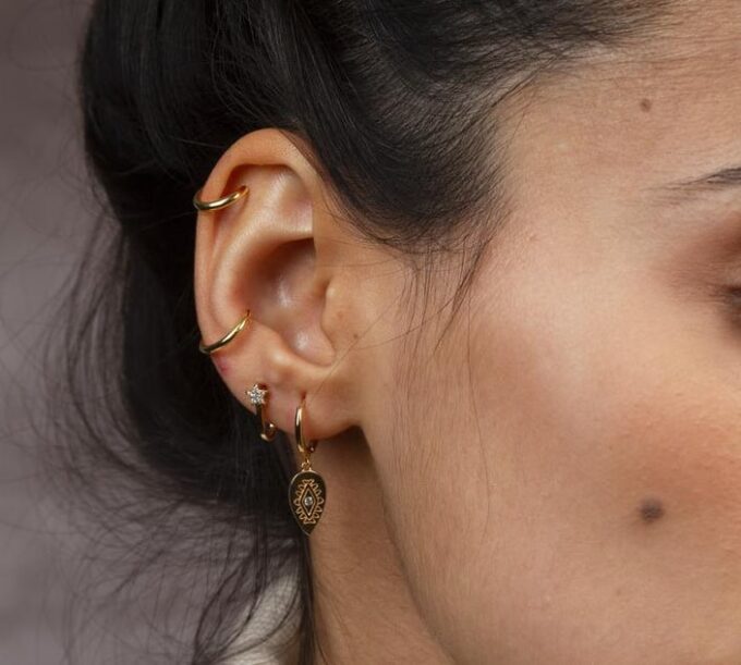 N6667b mini creoles avec pendentif plaqué or et zircon - Bijoux Boucles d oreilles en ligne Ninanina