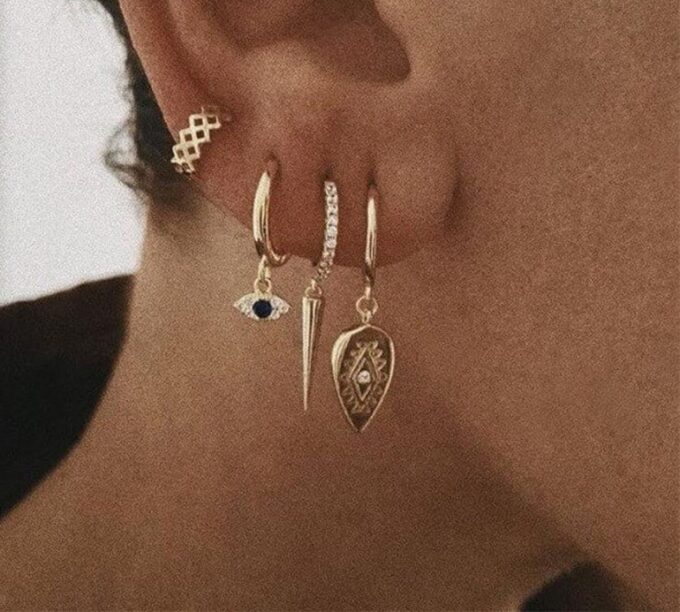 N6667e mini creoles avec pendentif plaqué or et zircon - Bijoux Boucles d oreilles en ligne Ninanina