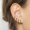 N6678D petites créoles plaqué or et zircons noirs - Bijoux Boucles d oreilles en ligne Ninanina