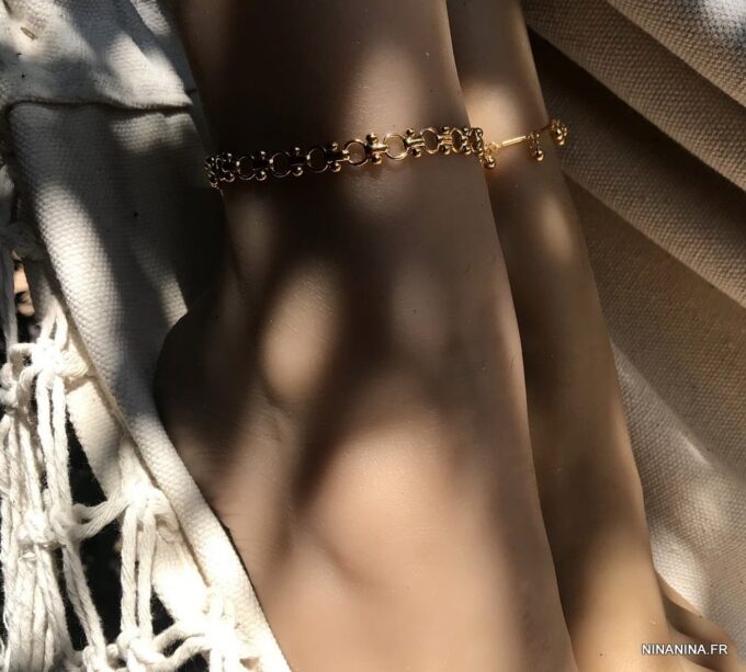 N6786c Chaine au cheville gros maillons plaqué or pour femme doré - Bijoux de pied en ligne Ninanina