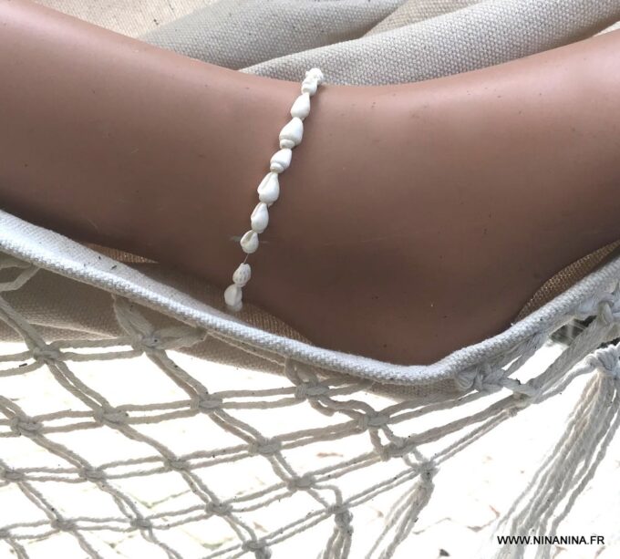 N6849 Chevillere avec coquillage blanc femme acier argent - Bijoux Bracelets en ligne Ninanina