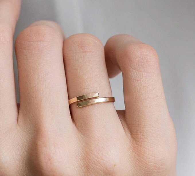 N6986e Bague réglable plaqué or minimaliste femme sur acier - Bijoux Bagues en ligne Ninanina