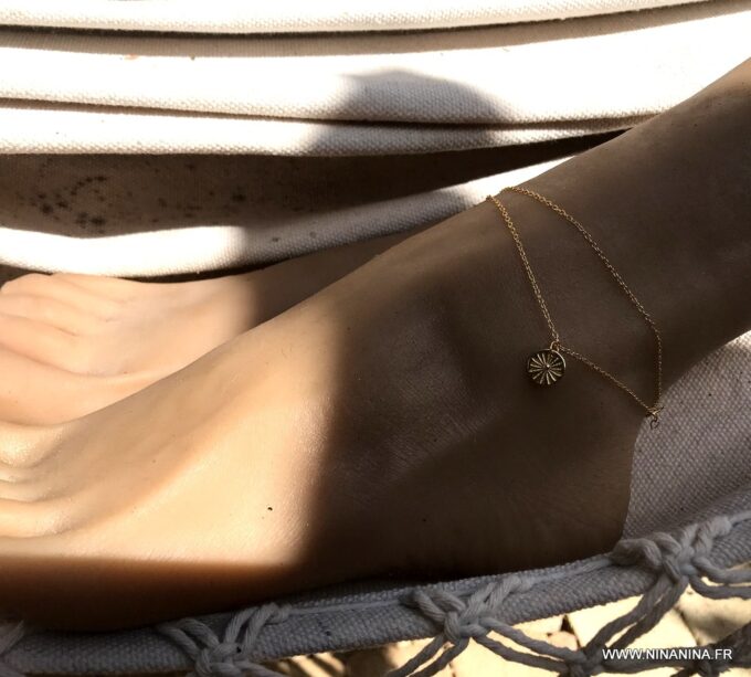 N7037b Chaine pour cheville femme pendentif soleil argent Plaqué Or - Bijoux de pied en ligne Ninanina
