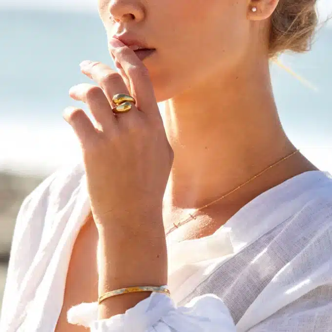 N7060b Bracelet en laiton doré femme - Manchette fine or martelé - Bijoux Bracelets femmes en ligne Ninanina