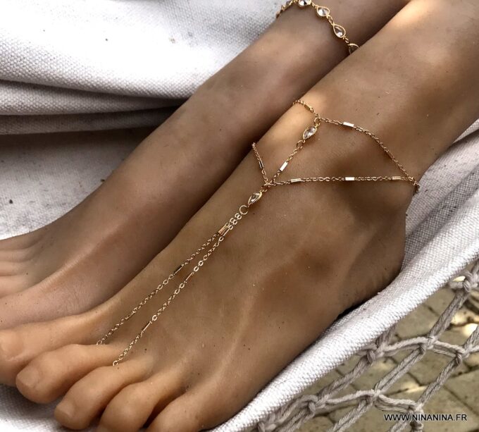 N7103i Chaine au pied femme - Bijou plaqué or zirconium blanc - Bijoux de pied en ligne Ninanina