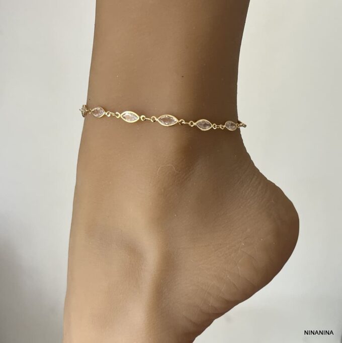 N7104 Chaine de cheville luxe - Bracelet de pied plaqué or zirconium fait main en france - Bijoux de pieds artisanaux en ligne Ninanina