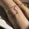 N7109a Bracelet cheville doré femme - chaine de pied quartz rose - Bijoux de pied en ligne Ninanina
