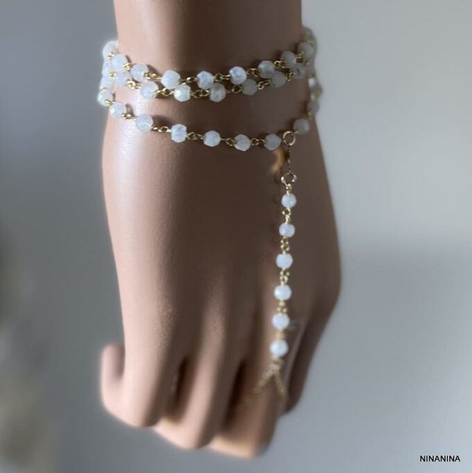 N7115b Bracelet bague mariage - chaine de main or pierre de lune - Bijoux Bracelets bagues femmes en ligne Ninanina