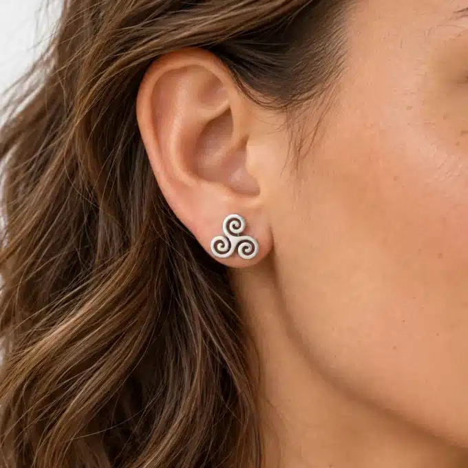 N7136b Boucles d oreilles triskel clou Acier inoxydable argente - Bijoux d'oreille hommes en ligne Ninanina
