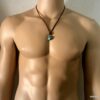 N7167a Collier ethnique turquoise homme pendentif pierre naturelle bleue lacet cuir marron - Bijoux Colliers en ligne Ninanina