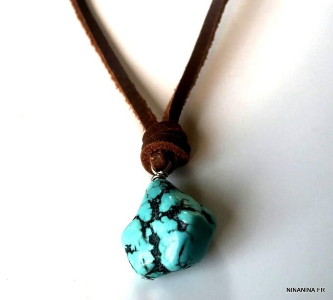 N7167h Collier ethnique turquoise homme pendentif pierre naturelle bleue lacet cuir marron - Bijoux Colliers en ligne Ninanina