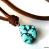 N7167l Collier ethnique turquoise homme pendentif pierre naturelle bleue lacet cuir marron - Bijoux Colliers en ligne Ninanina