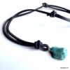 N7167m Collier ethnique turquoise homme pendentif pierre naturelle bleue lacet cuir marron - Bijoux Colliers en ligne Ninanina
