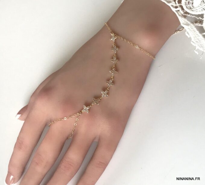 N7177e Chaine de main avec bague plaqué or et zirconium - Bijoux de main en ligne Ninanina