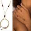 N7254a Bracelet bague main Chaine plaqué or pierre grenat rouge - Bijoux Bracelets en ligne Ninanina