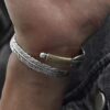 N7275f Manchette plume réglable – Bracelet homme argenté - Bijoux Bracelets hommes en ligne Ninanina