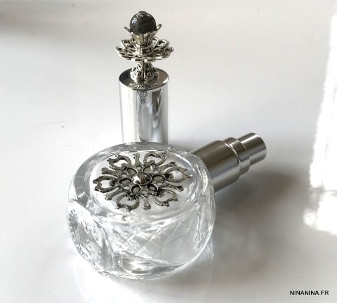 N7279d Flacon de parfum de poche rond verre métal argent labradorite - Accessoires bouteilles parfums en ligne Ninanina