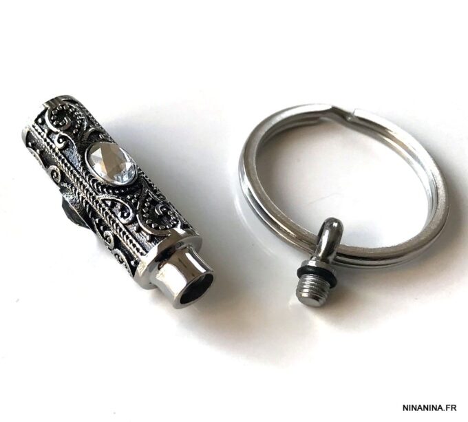 N7325b Porte clé Bijou pendentif parfum vide acier inoxydable - Accessoires parfumeurs en ligne Ninanina