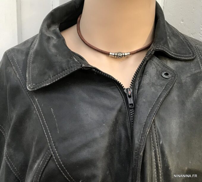 N7328d Collier ras de cou cuir homme acier inoxydable argenté - Bijoux Colliers en ligne Ninanina