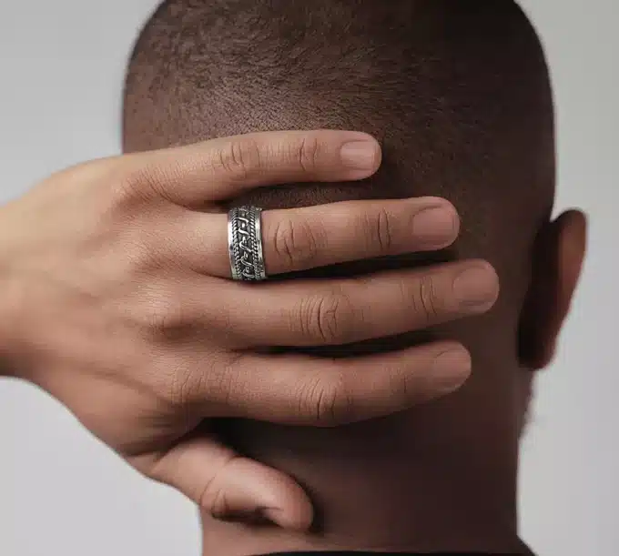 N7337b Anneau celtique homme motif texture acier inoxydable - Bijoux Bagues en ligne Ninanina