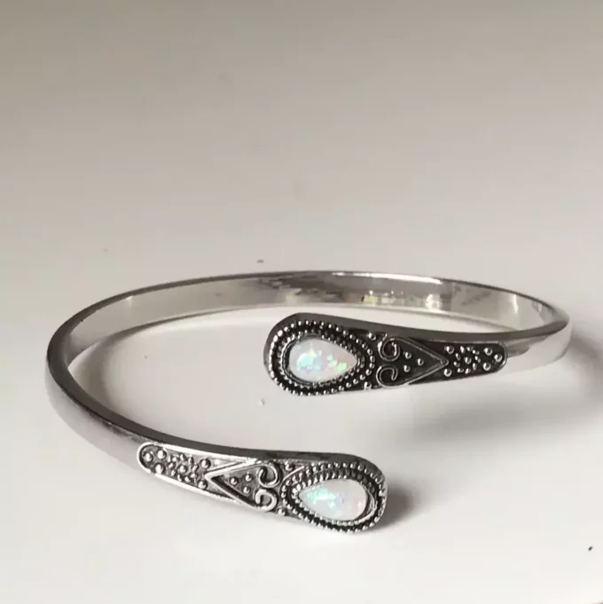 N7458n Jonc blanc Pierre Opalite synthétique blanche Argenté - Bijoux Bracelets en ligne Ninanina