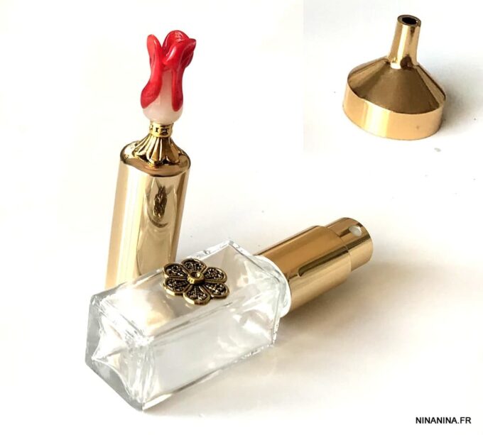 N7463D Vaporisateur a parfum rechargeable verre métal doré - Accessoires parfumeurs en ligne Ninanina