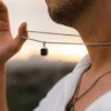 N7491 Collier pendentif carré onyx noir acier inoxydable homme - Bijoux Colliers en ligne Ninanina