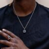 N7491c Collier pendentif carré onyx noir acier inoxydable homme - Bijoux Colliers en ligne Ninanina