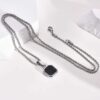 N7491g Collier pendentif carré onyx noir acier inoxydable homme - Bijoux Colliers en ligne Ninanina