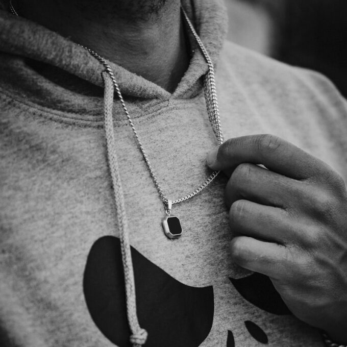 N7491j Collier pendentif carré onyx noir acier inoxydable homme - Bijoux Colliers en ligne Ninanina