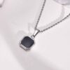N7491p Collier pendentif carré onyx noir acier inoxydable homme - Bijoux Colliers en ligne Ninanina