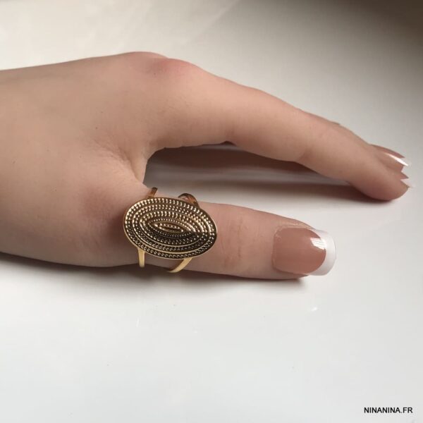 Bague Ovale Réglable En Acier Inoxydable Avec émail Noir Et Gravure - Neuf Avec étiquettes - Marque Bijouxdemylene
