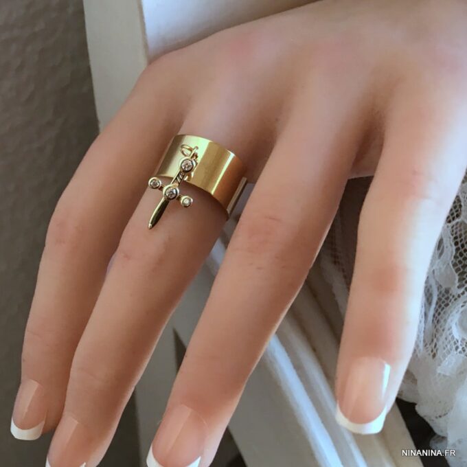 N7530f Bague épée femme réglable pendentif doré zirconium - Bijoux Bagues en ligne Ninanina