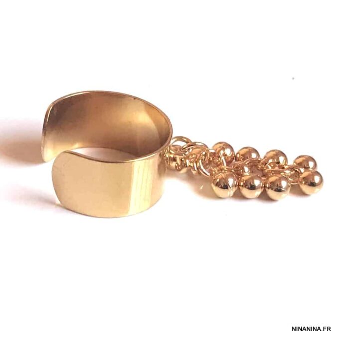 N7531c Bague breloque ronde grappe perles dorées réglable - Bijoux Bagues en ligne Ninanina