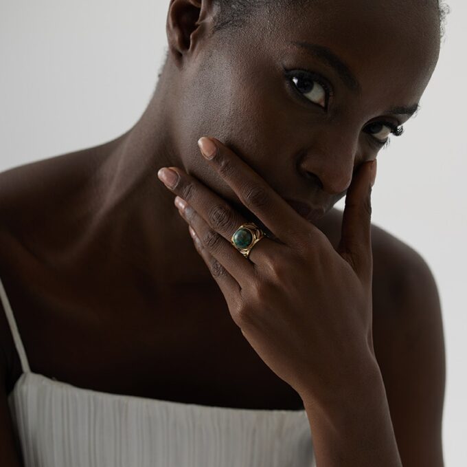 N7632b Bague manchette Acier doré turquoise verte carrée - Bijoux Bagues en ligne Ninanina