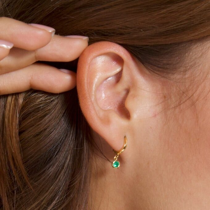 N7640a Creoles vertes 10 mm Argent Plaqué Or et Emeraude pierre de naissance mai - Bijoux Boucles d'oreilles en ligne Ninanina