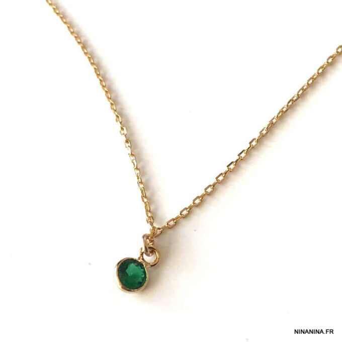 N7641e Collier Pierre de Naissance Mai Emeraude Plaqué Or - Bijoux Colliers en ligne Ninanina