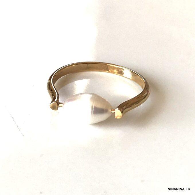N7666 Bague perle d'eau douce blanche plaqué or femme - Bijoux Bagues en ligne Ninanina