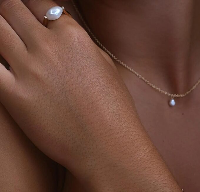 N7666i Bague perle d'eau douce blanche plaqué or femme - Bijoux Bagues en ligne Ninanina