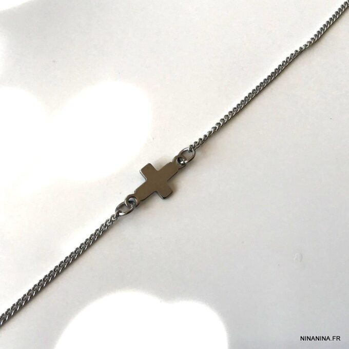 N7677a Bracelet femme croix catholique horizontale Acier inoxydable - Bijoux Bracelets en ligne Ninanina