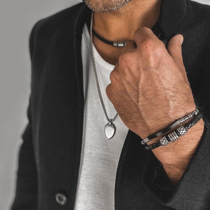 N7662d Collier cuir tressé noir et Acier inoxydable 45 cm - Bijoux Colliers en ligne Ninanina