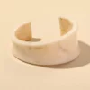N7713a Bracelet manchette femme pas cher blanc cassé ivoire - Bijoux Bracelets en ligne Ninanina
