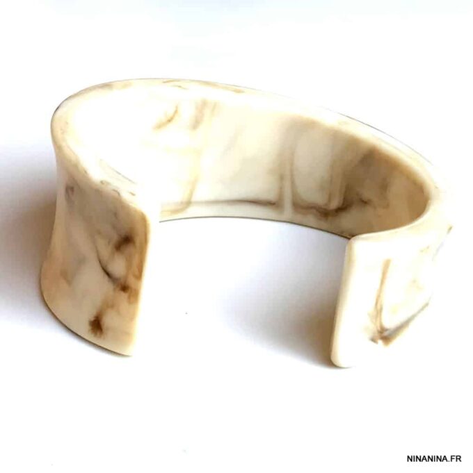 N7713d Bracelet manchette femme pas cher blanc cassé ivoire - Bijoux Bracelets en ligne Ninanina