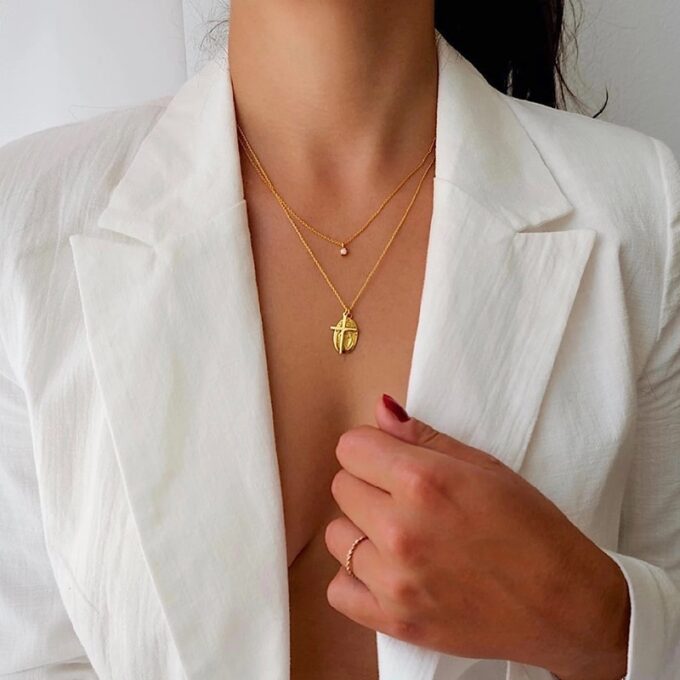 N7726e Collier Opale blanche pendentif serti Argent plaqué Or - Bijoux Colliers en ligne Ninanina