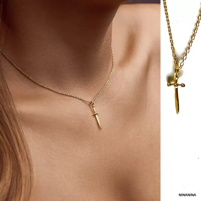 N7789f-Collier-Epée-Femme-Sur-Chainette-Argent-925-Massif-Bijoux-Colliers-en-ligne-Ninanina