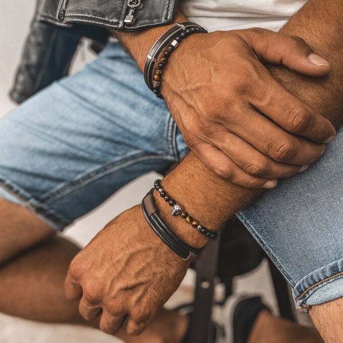 N7834e Bracelet homme perle tete de mort oeil de tigre et onyx - Bijoux Bracelets en ligne Ninanina