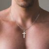 N7983 Collier croix jesus Acier inoxydable homme maille figaro - Bijoux Colliers en ligne Ninanina