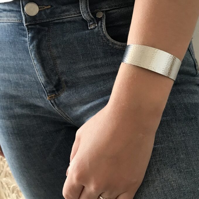 N8050D Bracelet Manchette Acier Inoxydable martelé femme - Bijoux Bracelets en ligne Ninanina