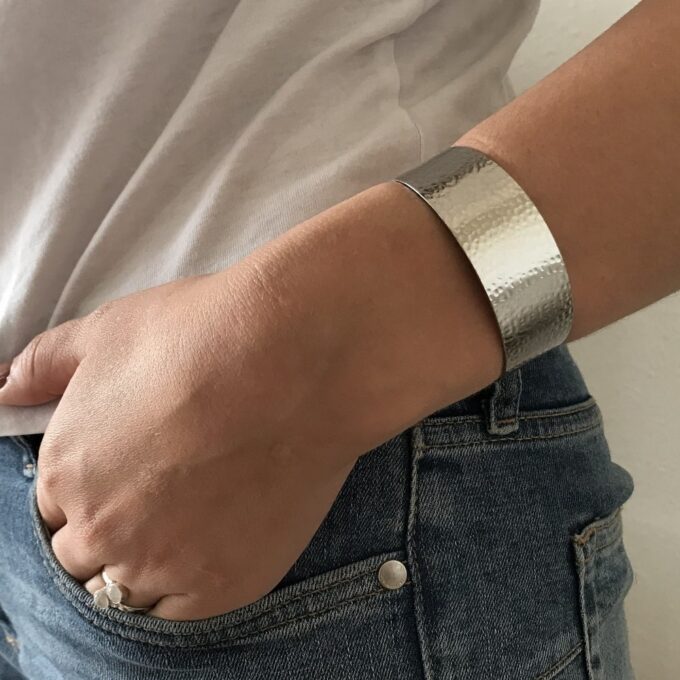 N8050F Bracelet Manchette Acier Inoxydable martelé femme - Bijoux Bracelets en ligne Ninanina